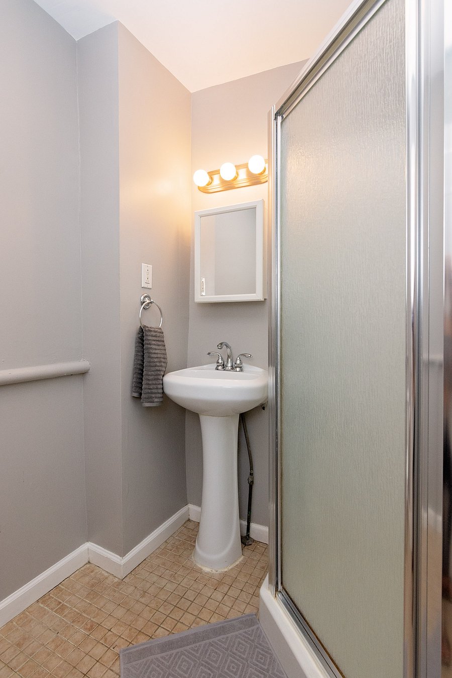 Furnished Finder property 609061_2 photo 10