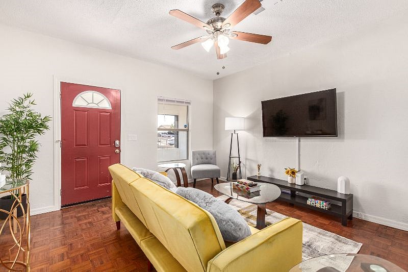 Furnished Finder property 609105_1 photo 4