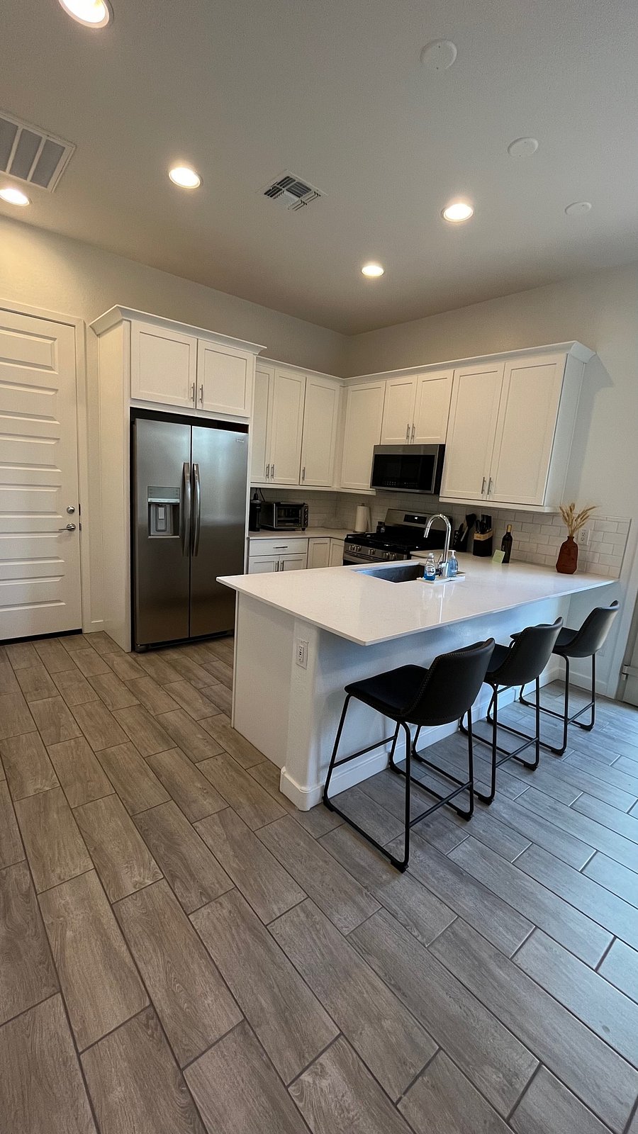Furnished Finder property 609150_1 photo 4