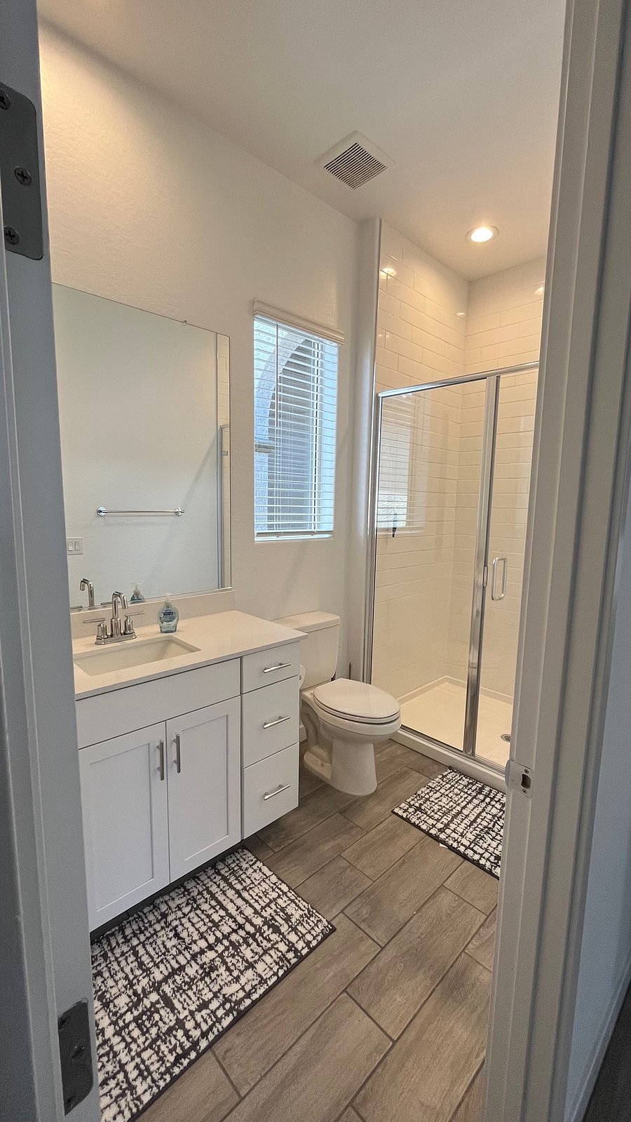Furnished Finder property 609150_1 photo 9