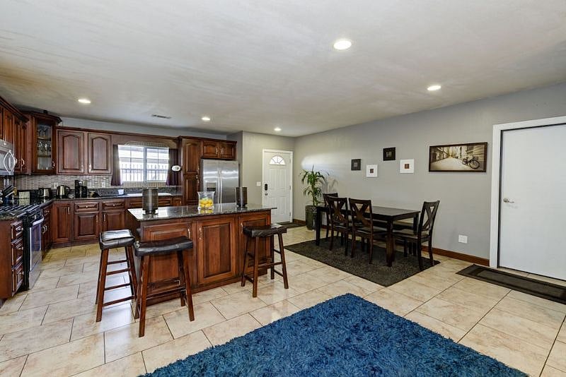 Furnished Finder property 609179_1 photo 4