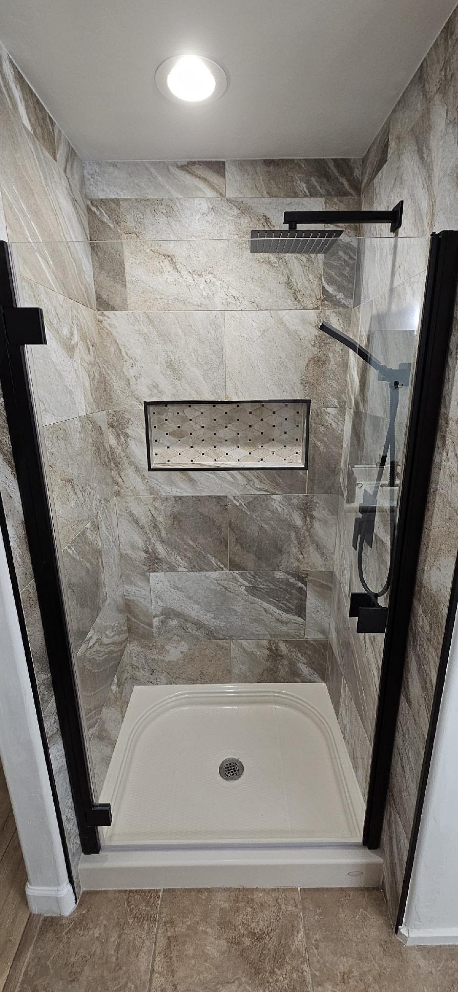 Furnished Finder property 609216_1 photo 25