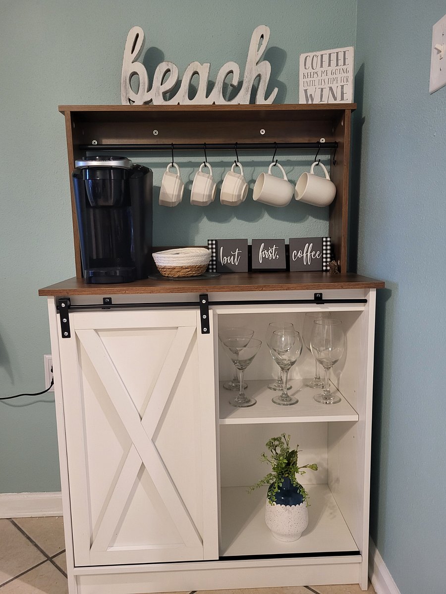 Coffee/wine bar with Keurig coffee machine! 