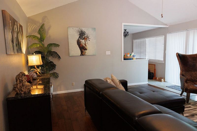 Furnished Finder property 609294_1 photo 3