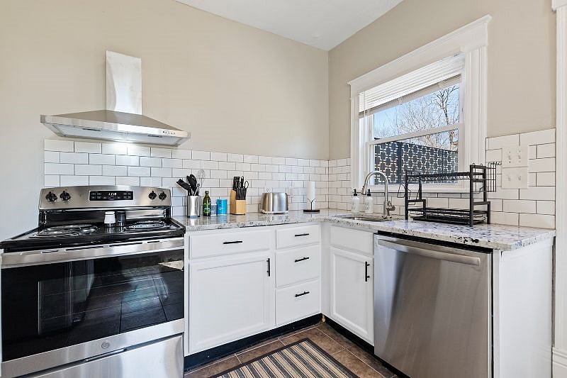 Furnished Finder property 609350_1 photo 13