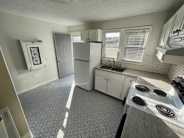 Furnished Finder property 609402_1 photo 10