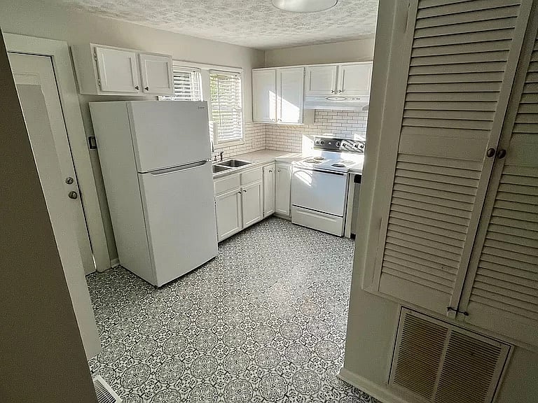 Furnished Finder property 609402_1 photo 11