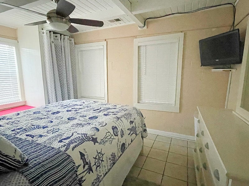Bedroom 1 (downstairs) with Queen bed