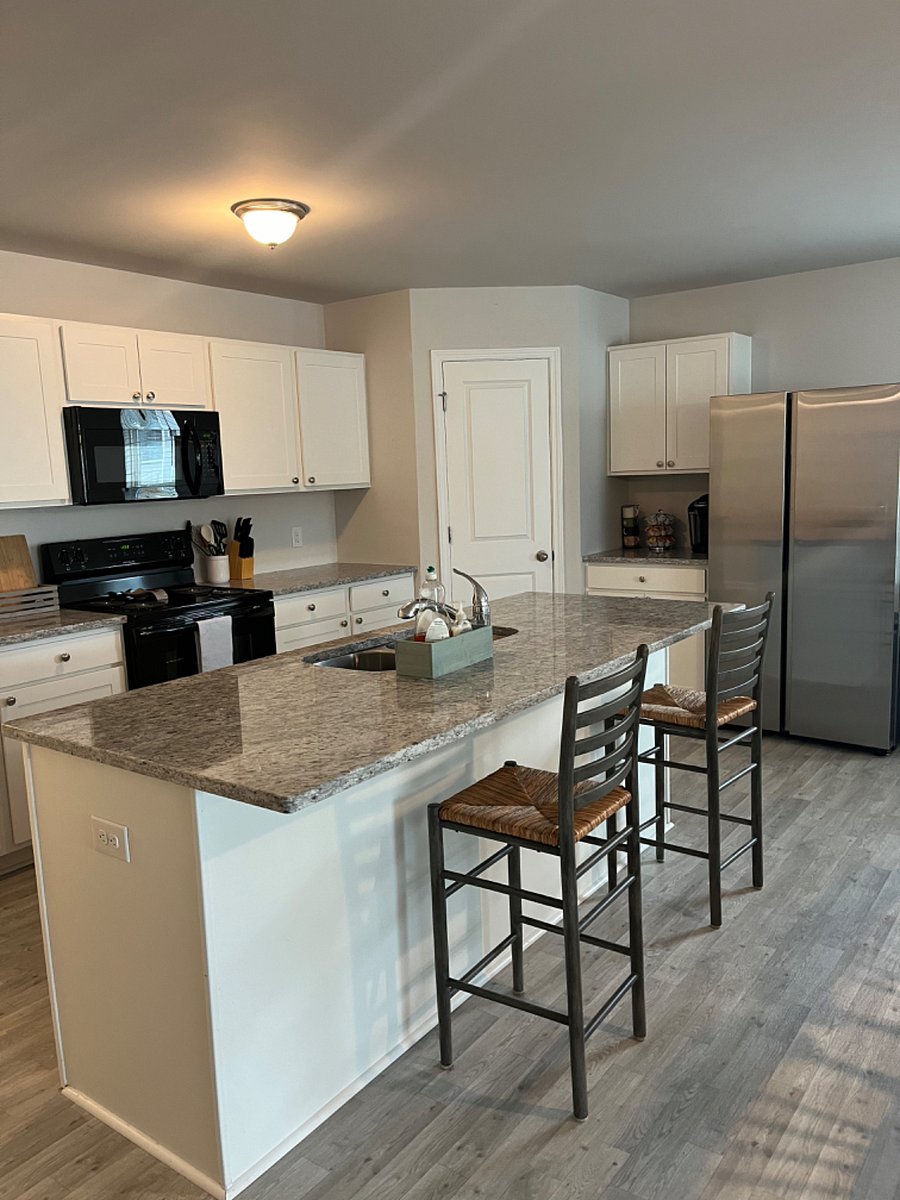 Furnished Finder property 609483_1 photo 6