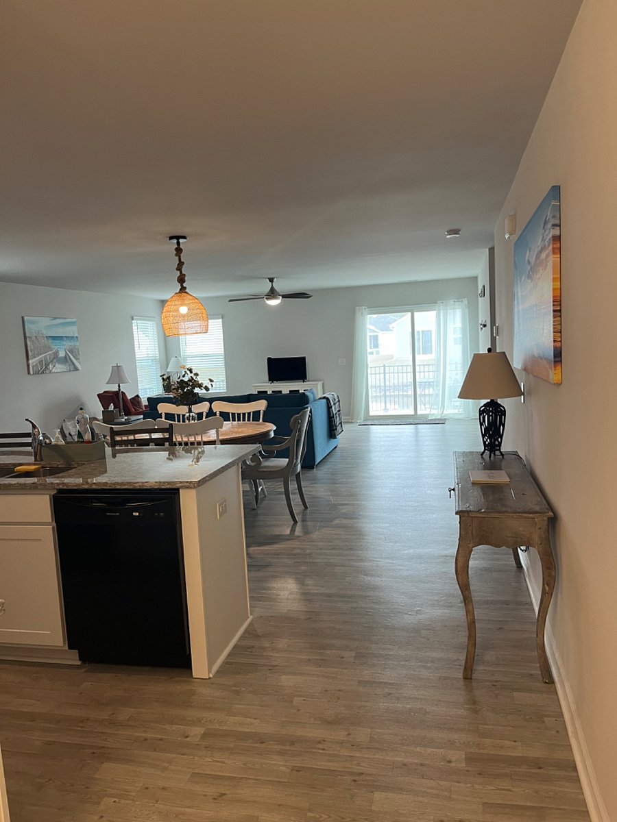 Furnished Finder property 609483_1 photo 3