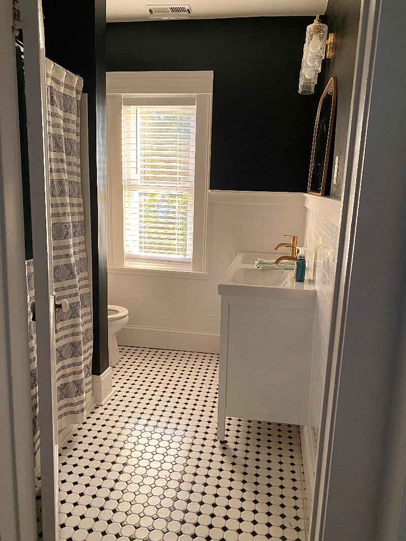 Shared bath