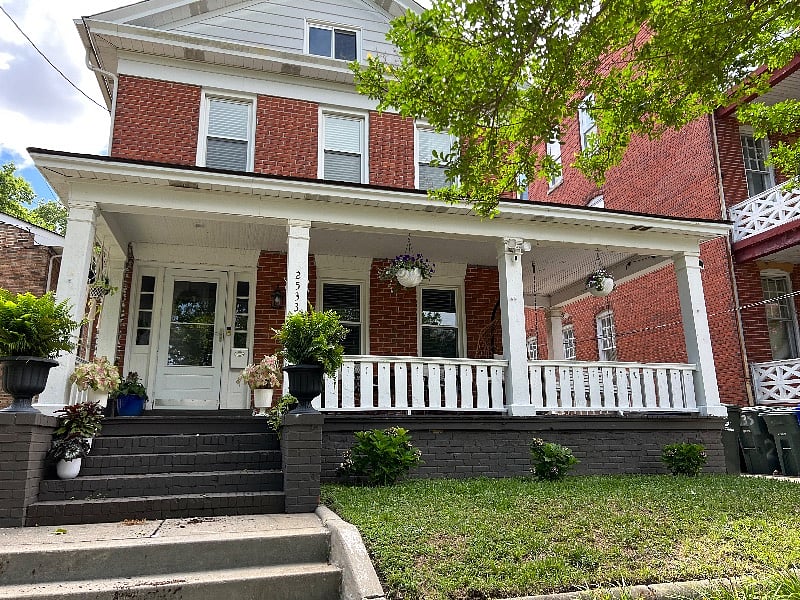 Exterior/Front of Home. 