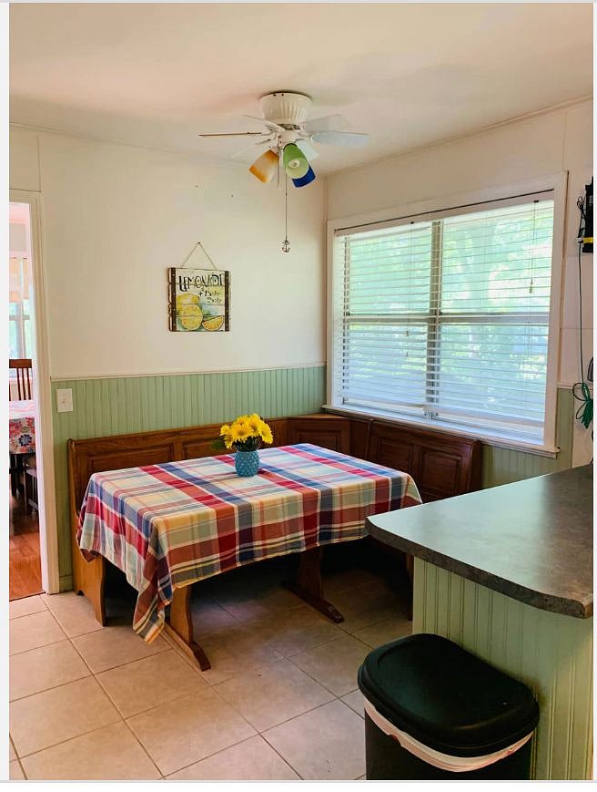 Eating nook in kitchen