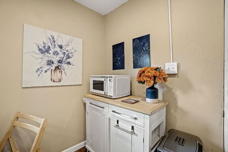 Furnished Finder property 609600_1 photo 13