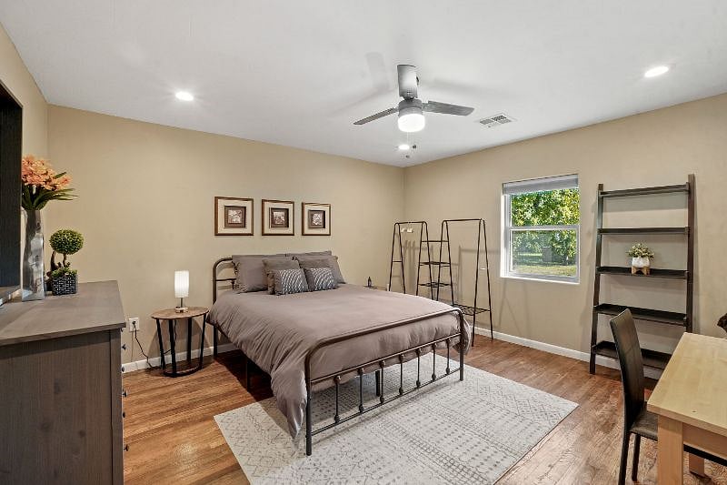 Furnished Finder property 609600_1 photo 18