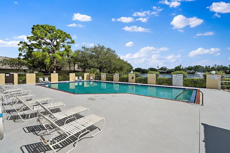 Furnished Finder property 609685_1 photo 21
