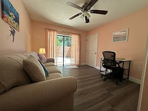 Furnished Finder property 609685_2 photo 17