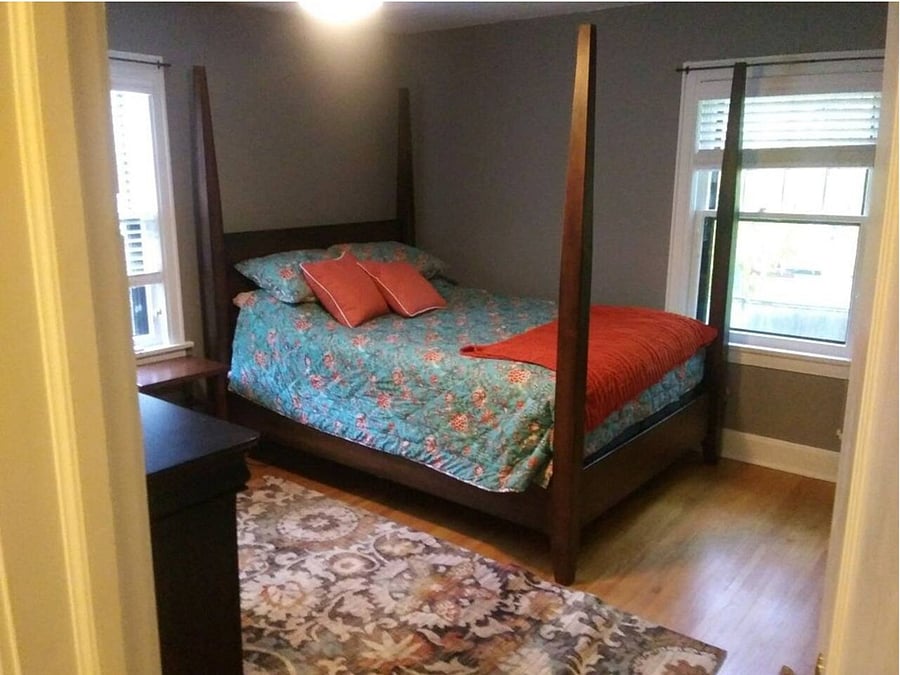 Twin Tudors Inn Southeast Room