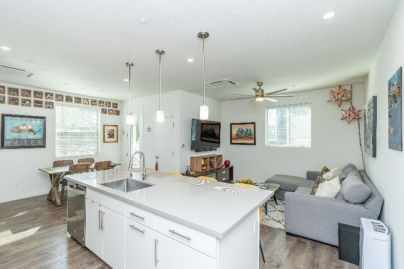 Furnished Finder property 609733_1 photo 3