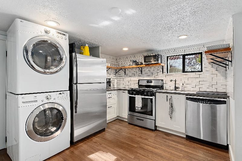 Furnished Finder property 609749_1 photo 6