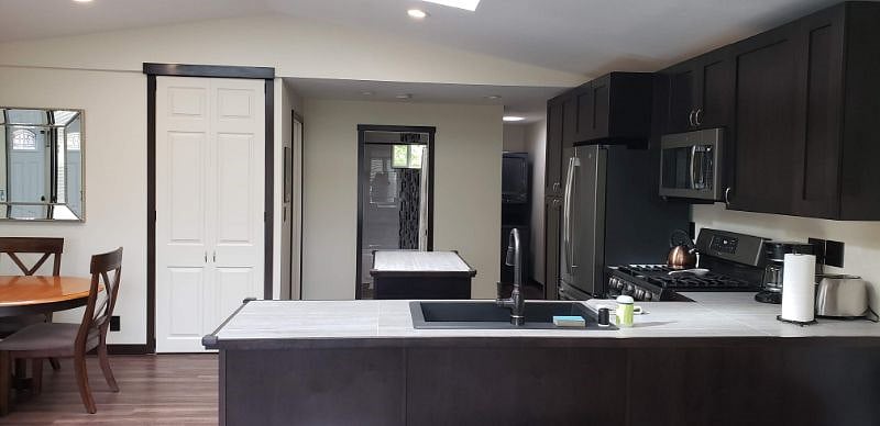 Furnished Finder property 609755_1 photo 6