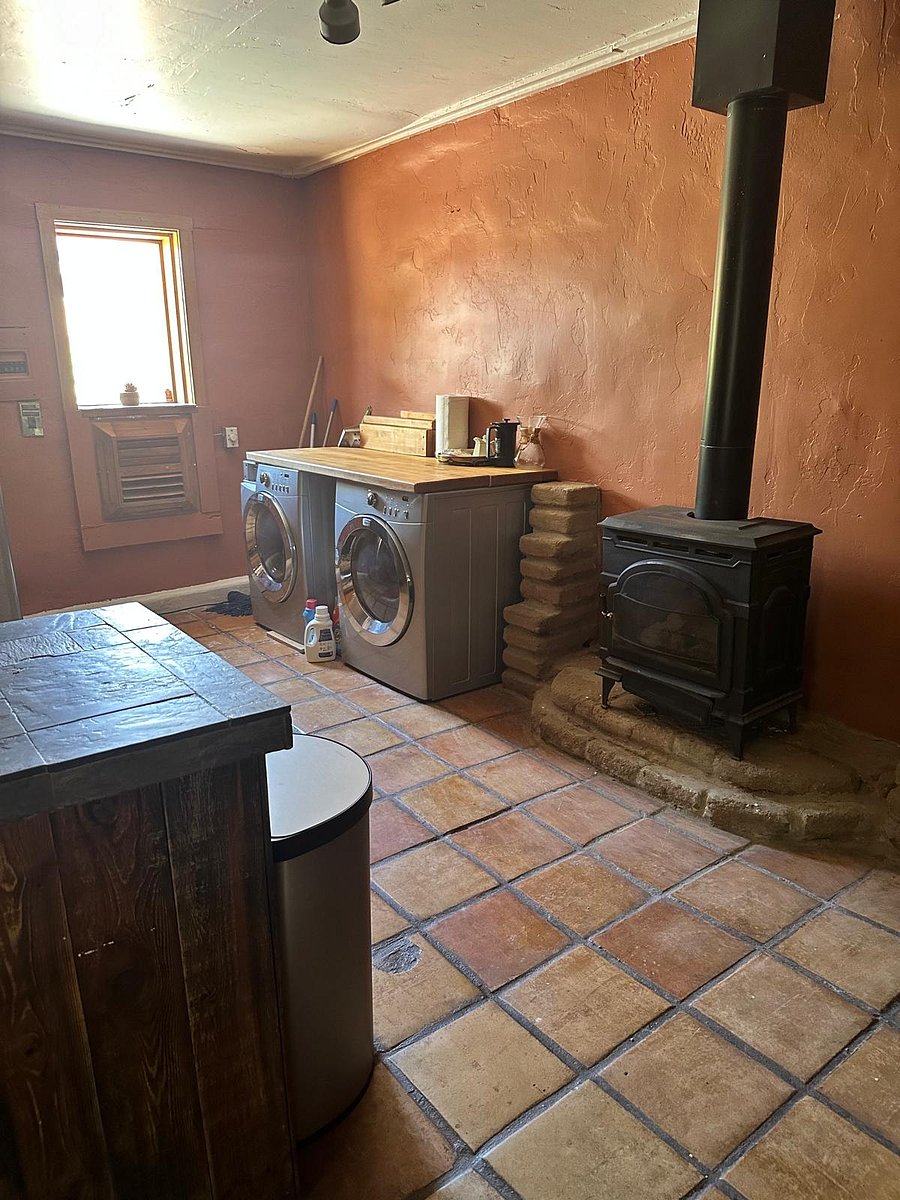 Brand new washer & dryer off the Kitchen.