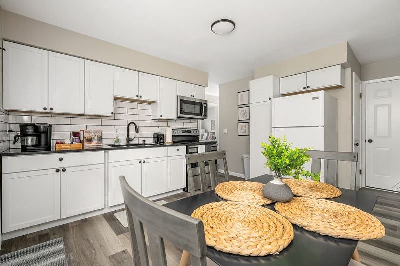 Furnished Finder property 609897_1 photo 15