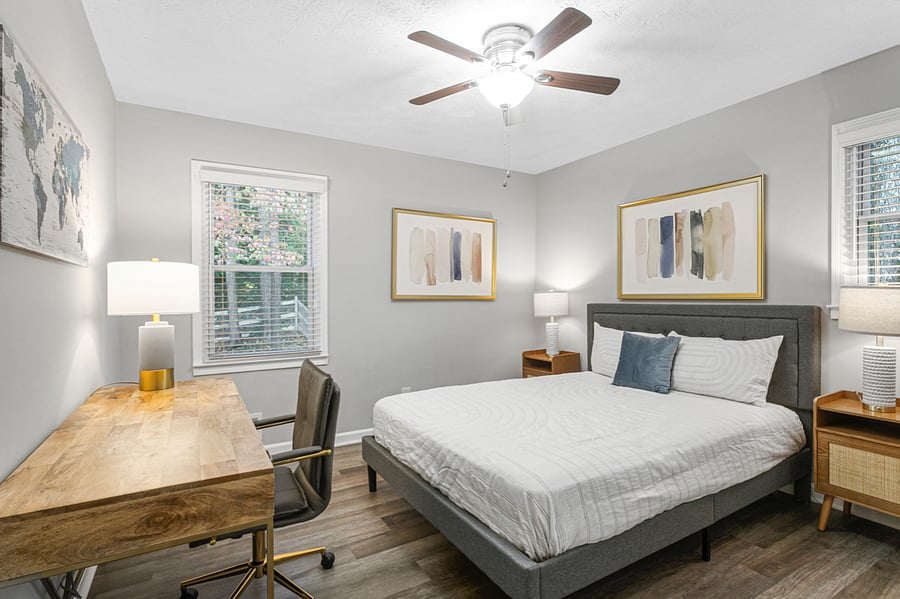 king bed with desk 