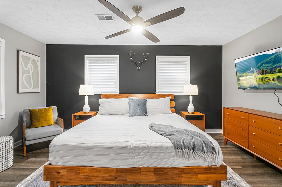 king bed