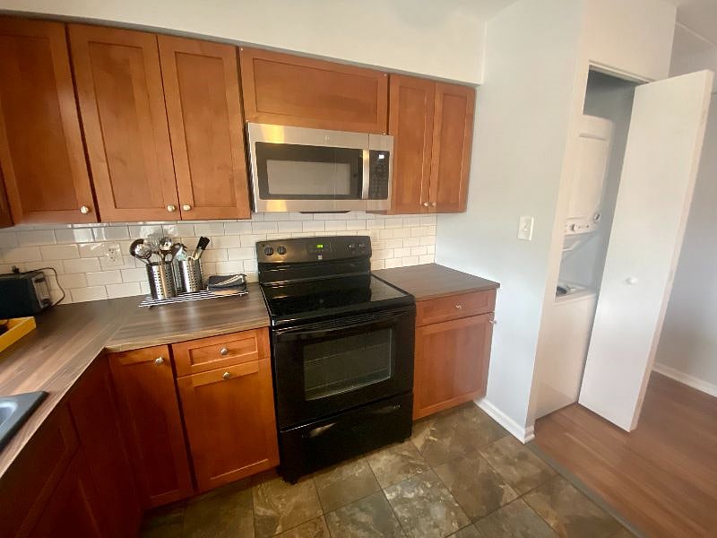 Furnished Finder property 609927_2 photo 18
