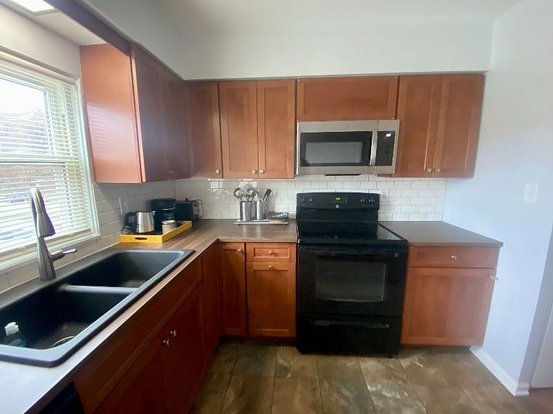 Furnished Finder property 609927_2 photo 27