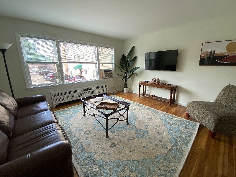Furnished Finder property 609935_2 photo 25