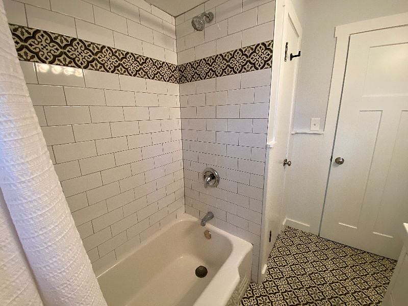 Furnished Finder property 609935_3 photo 14