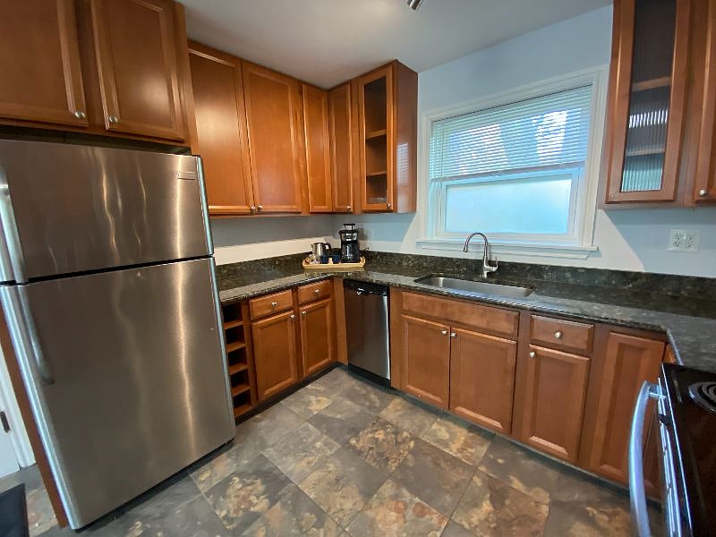 Furnished Finder property 609935_3 photo 20