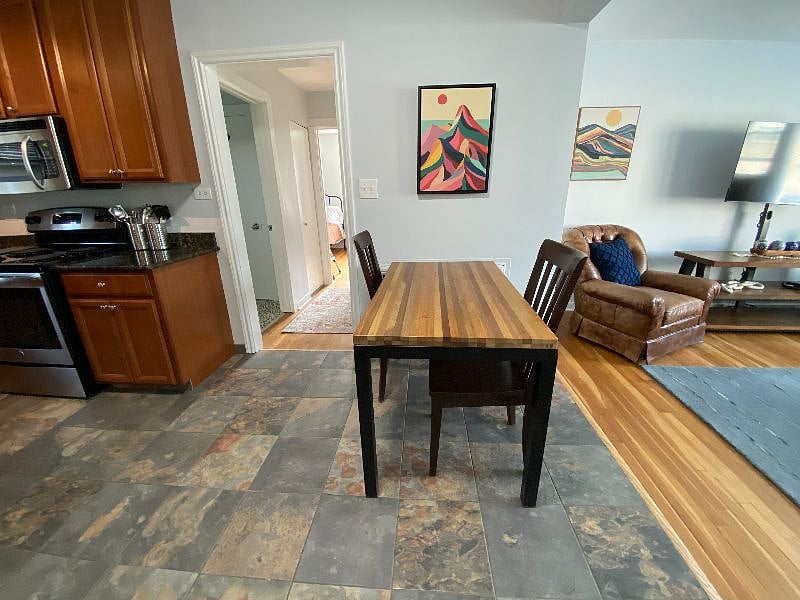 Furnished Finder property 609935_3 photo 23