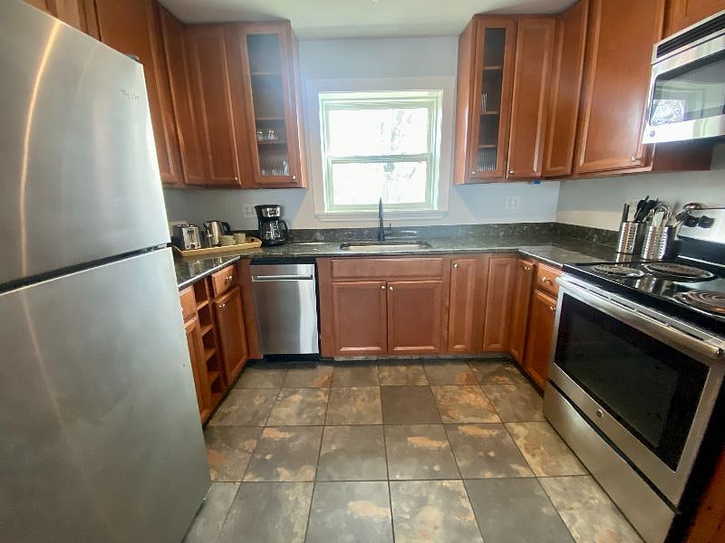 Furnished Finder property 609935_4 photo 12