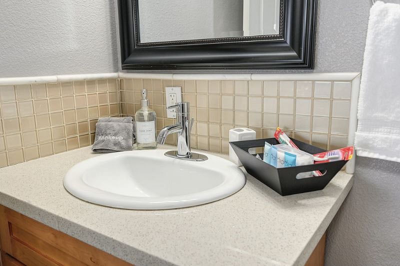 Furnished Finder property 609941_1 photo 20