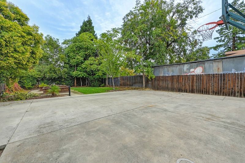 Furnished Finder property 609941_1 photo 35