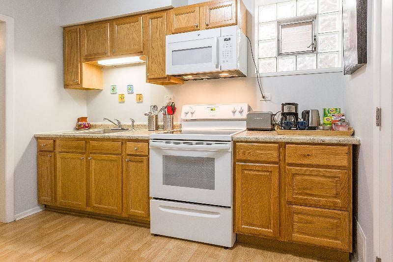 Furnished Finder property 609956_1 photo 30