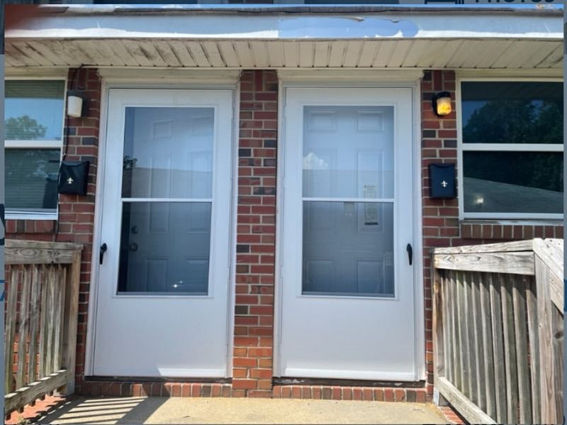 Unit is a Duplex..Unit A available on right side.
