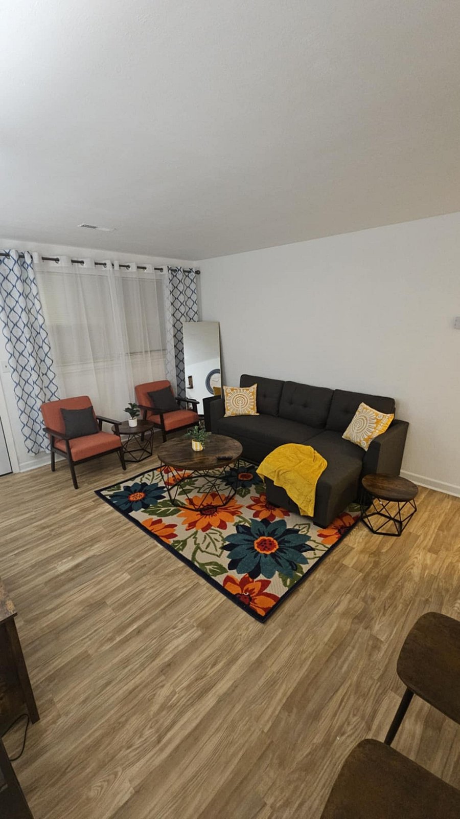 Furnished Finder property 609961_2 photo 3