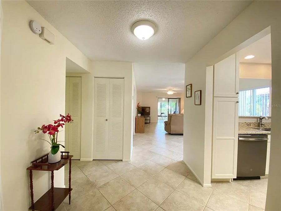 Furnished Finder property 609970_1 photo 3