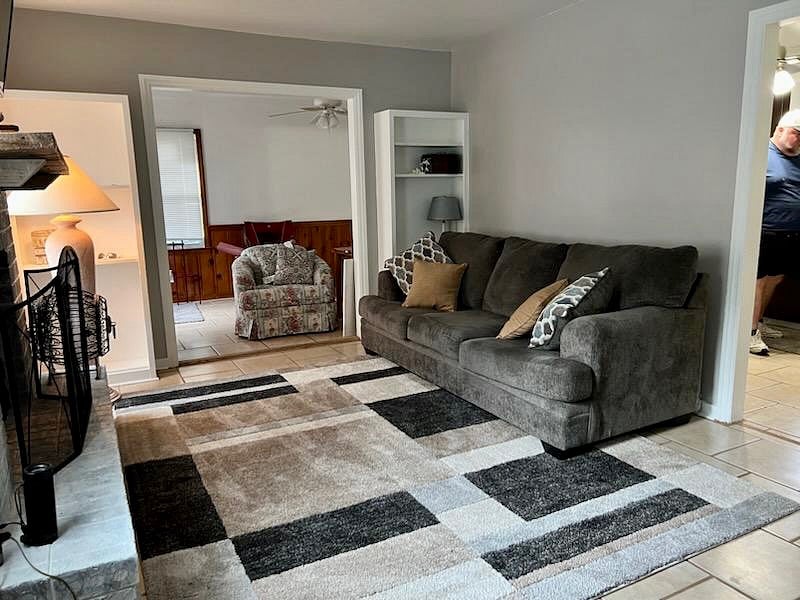 Furnished Finder property 610015_1 photo 4