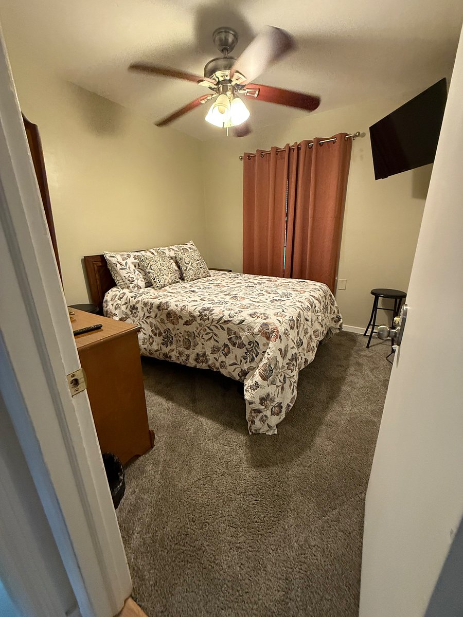 Furnished Finder property 610015_1 photo 21