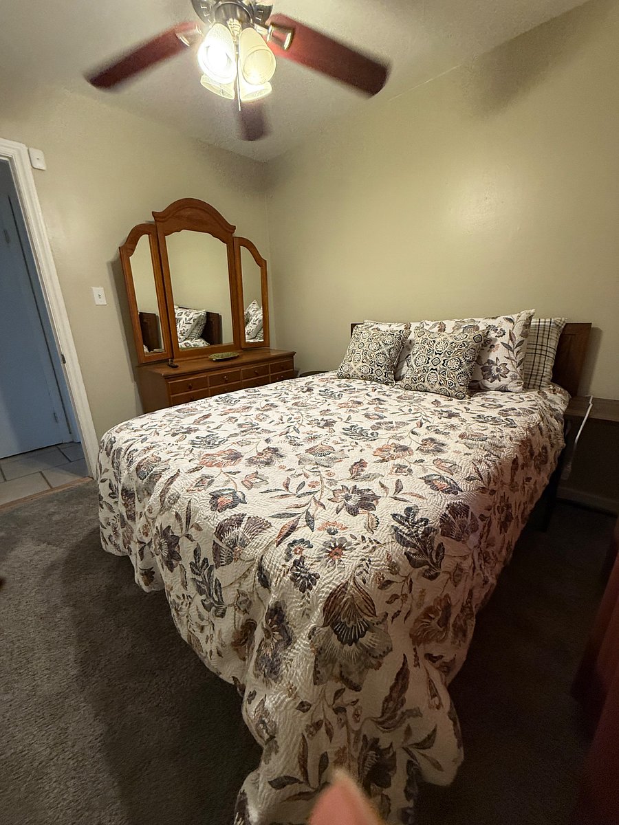 Furnished Finder property 610015_1 photo 33