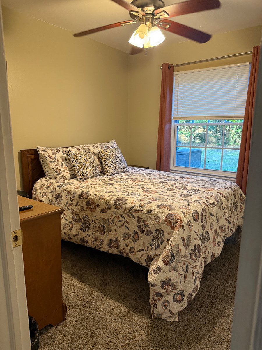 Furnished Finder property 610015_1 photo 35