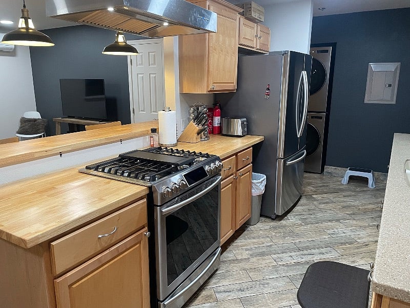 Furnished Finder property 610020_1 photo 10