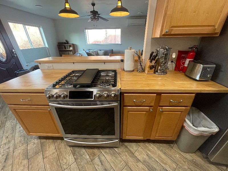Furnished Finder property 610020_1 photo 17
