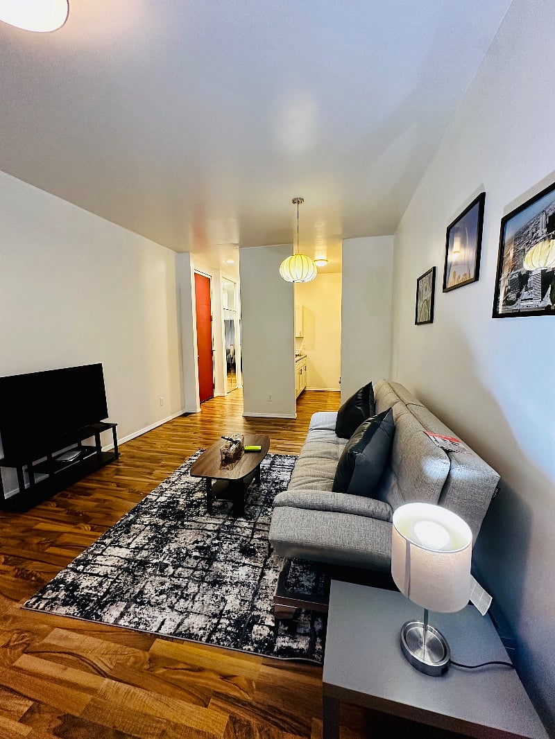 Furnished Finder property 610035_1 photo 3