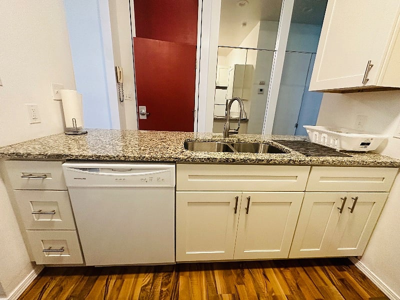Furnished Finder property 610035_1 photo 12